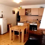 Four Leaf Clover To Rent 반스코