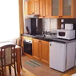 Four Leaf Clover To Rent 아파트호텔 3*