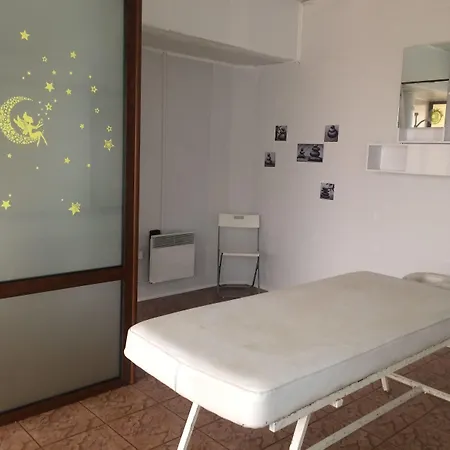 Апартхотел Four Leaf Clover To Rent 3*
