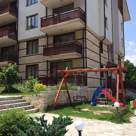 Four Leaf Clover To Rent