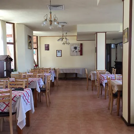 Four Leaf Clover To Rent Aparthotel Bansko