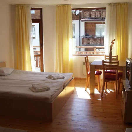 Aparthotel Four Leaf Clover To Rent