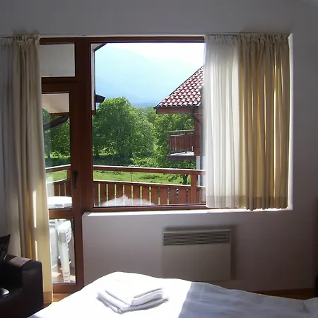 Aparthotel Four Leaf Clover To Rent